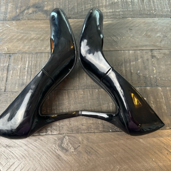 Mootsies Tootsies Black Patent Leather Pump Size 8 1/2 - Picture 5 of 8